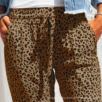 2021 Jiejin OEM Sportswear Pocket Design Frauen Jogger Hosen Frauen losen Leopard Pant